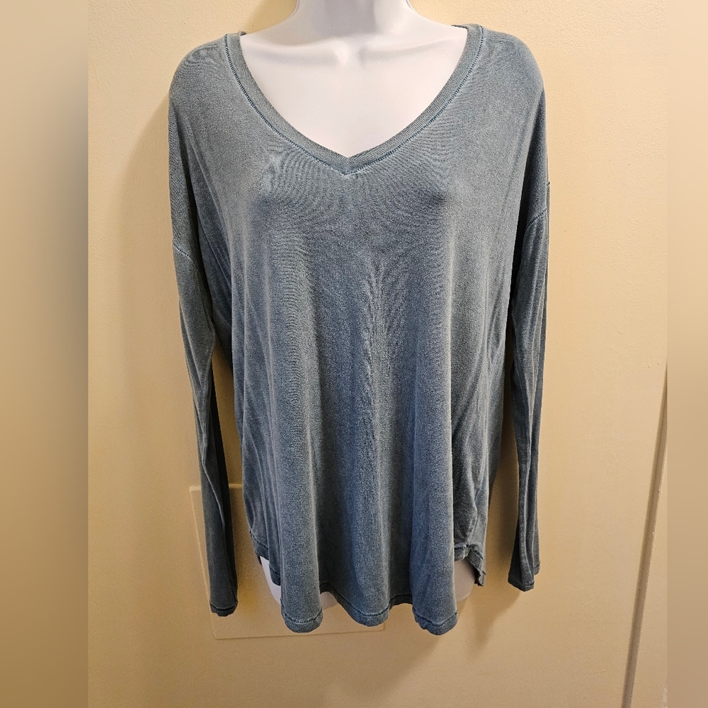 Aerie Soft & Sexy Blue V-Neck Long Sleeve Tee, Large